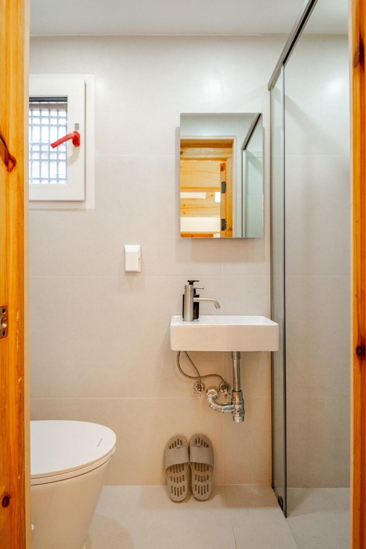 Numaru - Luxury Private Hanoks In Seochon, Villa Seoul