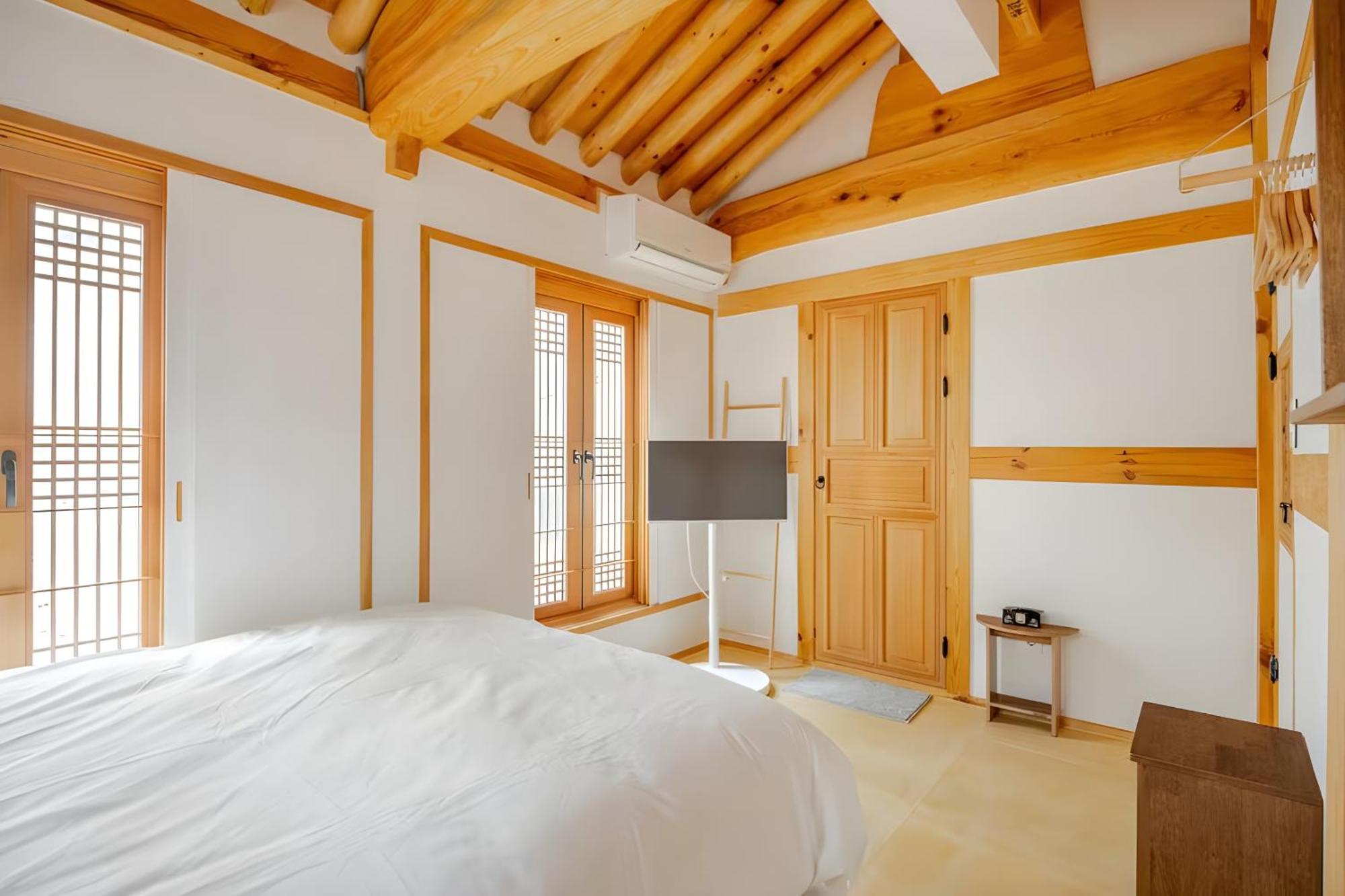Numaru - Luxury Private Hanoks In Seochon, Villa Seoul