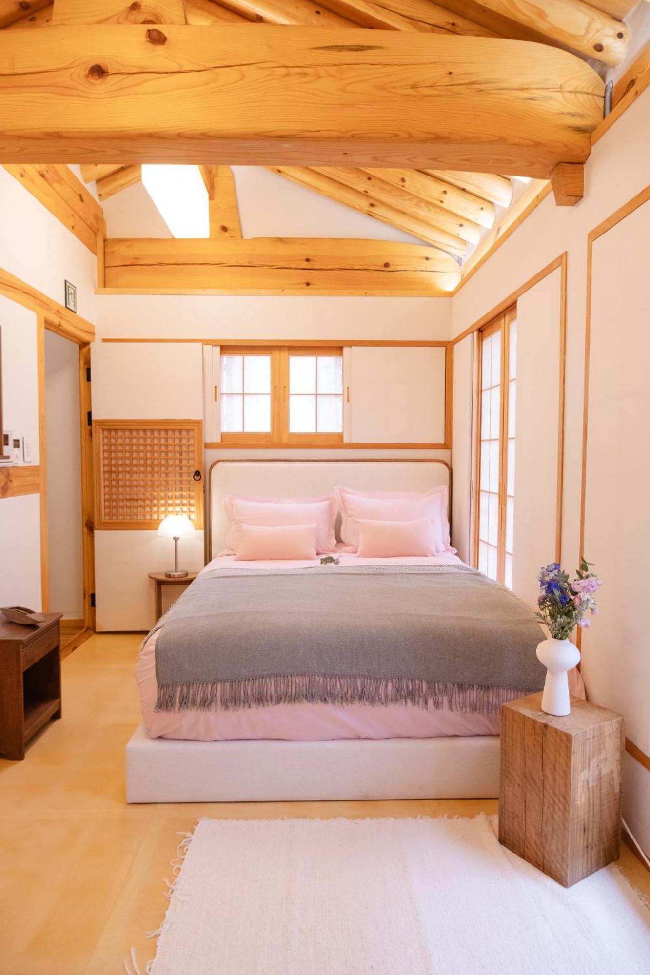Numaru - Luxury Private Hanoks In Seochon, Villa