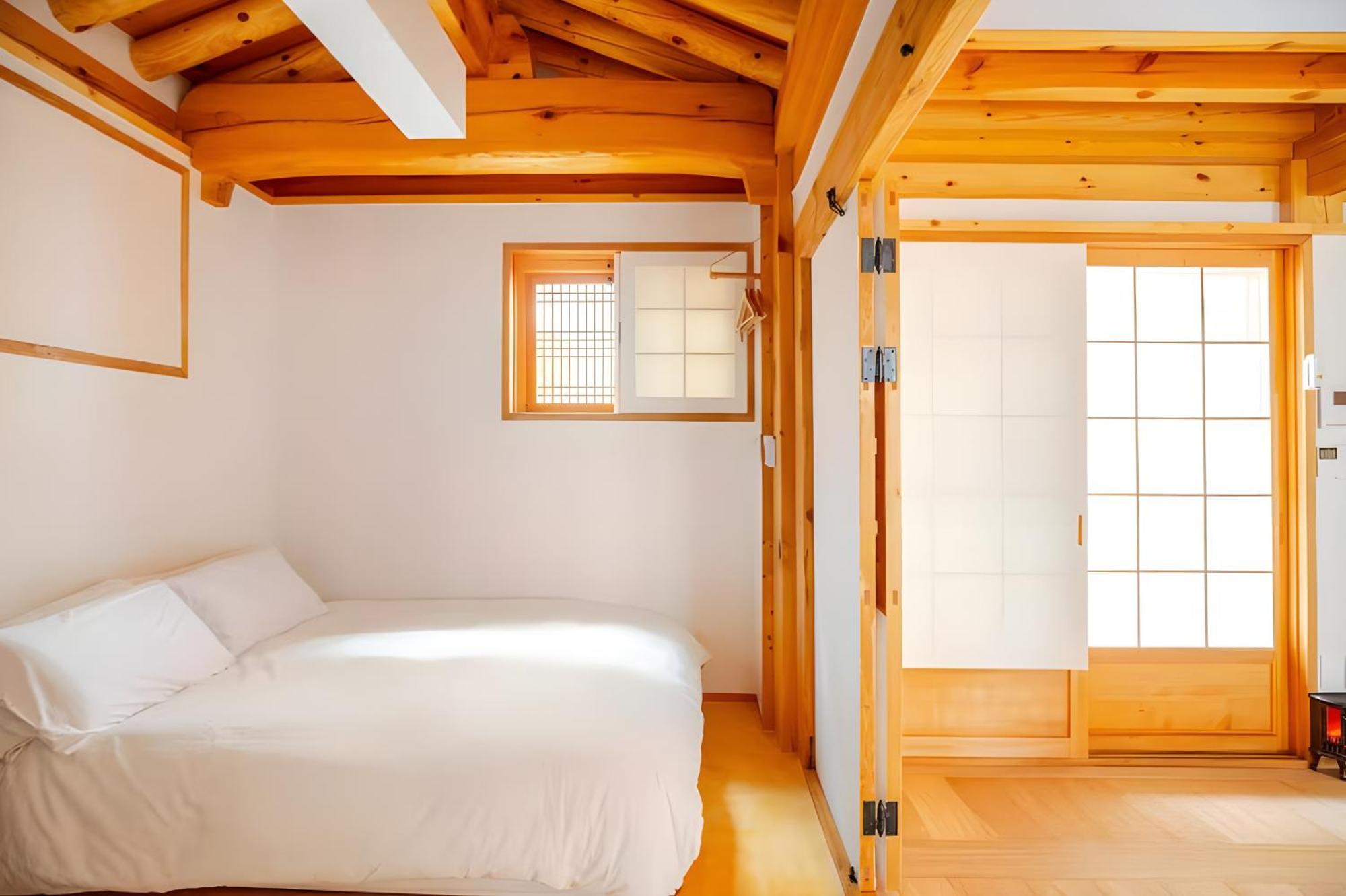 Numaru - Luxury Private Hanoks In Seochon, Villa