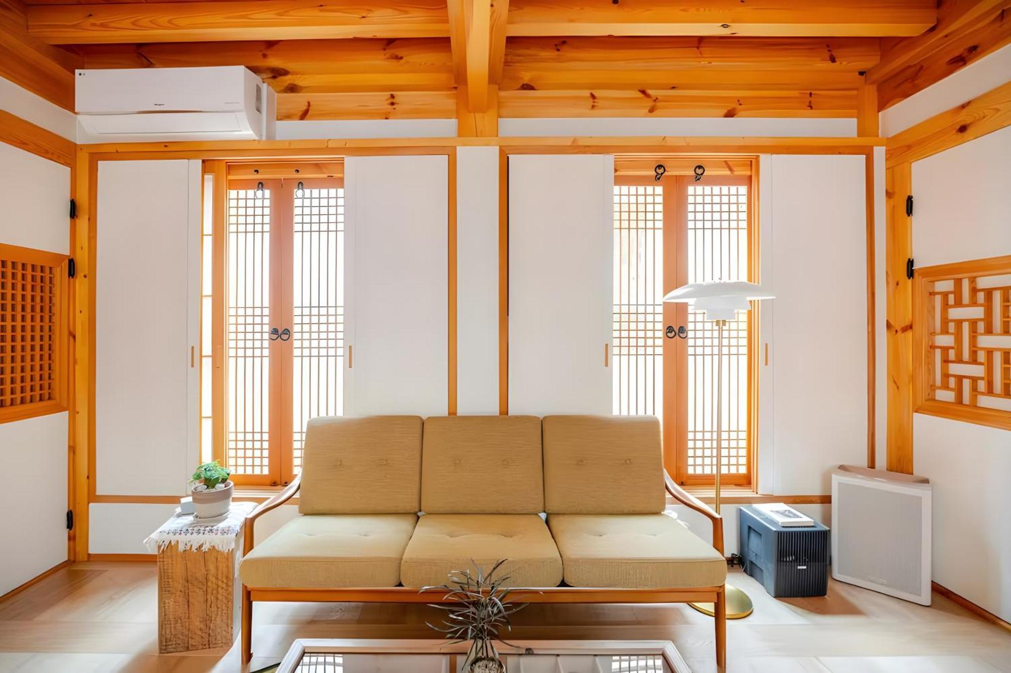 Numaru - Luxury Private Hanoks In Seochon, Villa Seoul