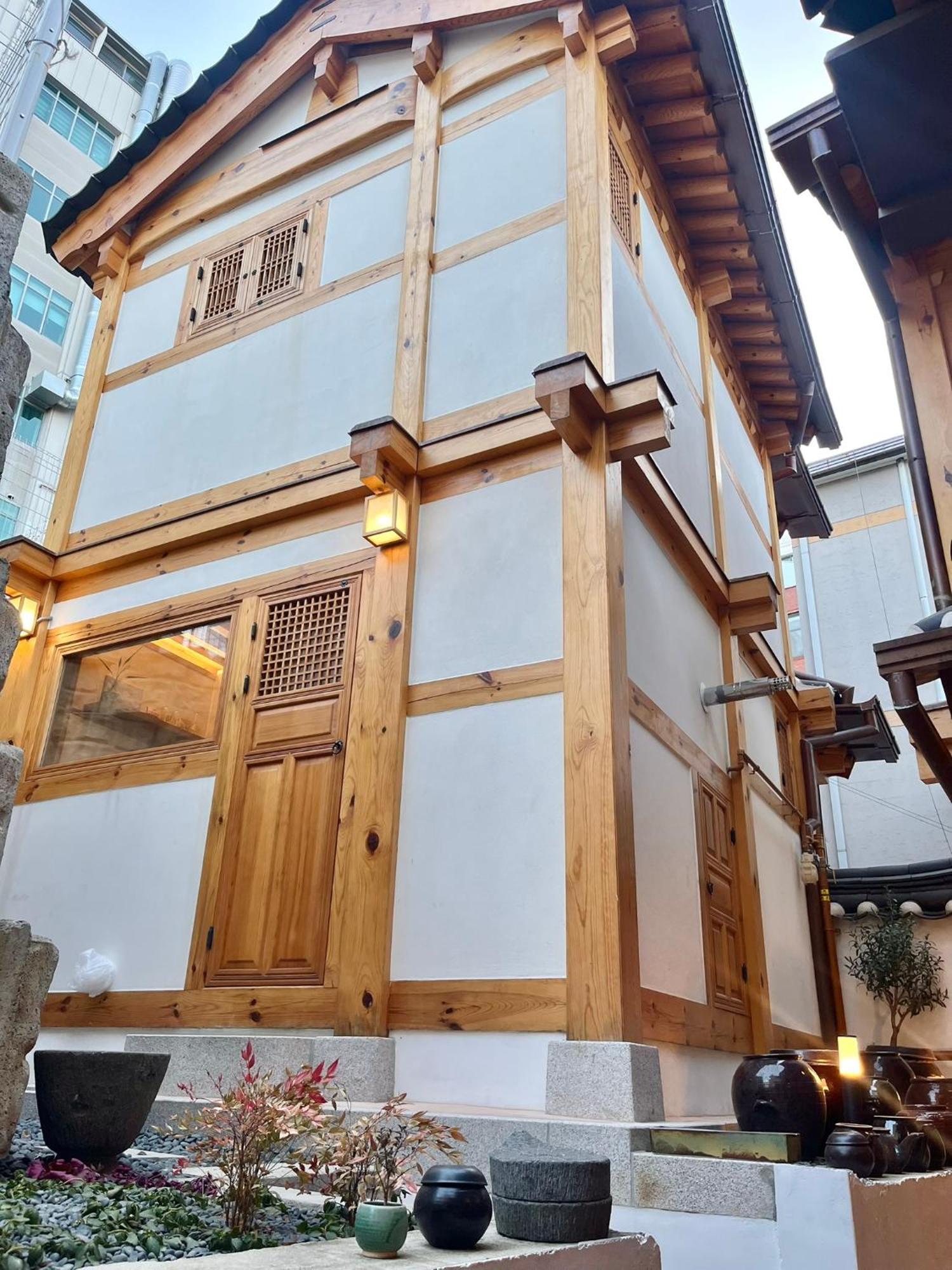 Numaru - Luxury Private Hanoks In Seochon, Seoul